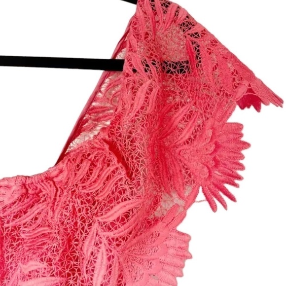 Lovers + Friends Dream Vacay Dress in Coral Reef | Lace | Size Small - Picture 6 of 9